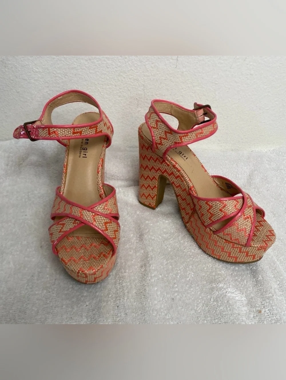 Madden Girl Tan Bright Pink Rattan Strappy Platform Chunky Heel Sandals Size 7.5